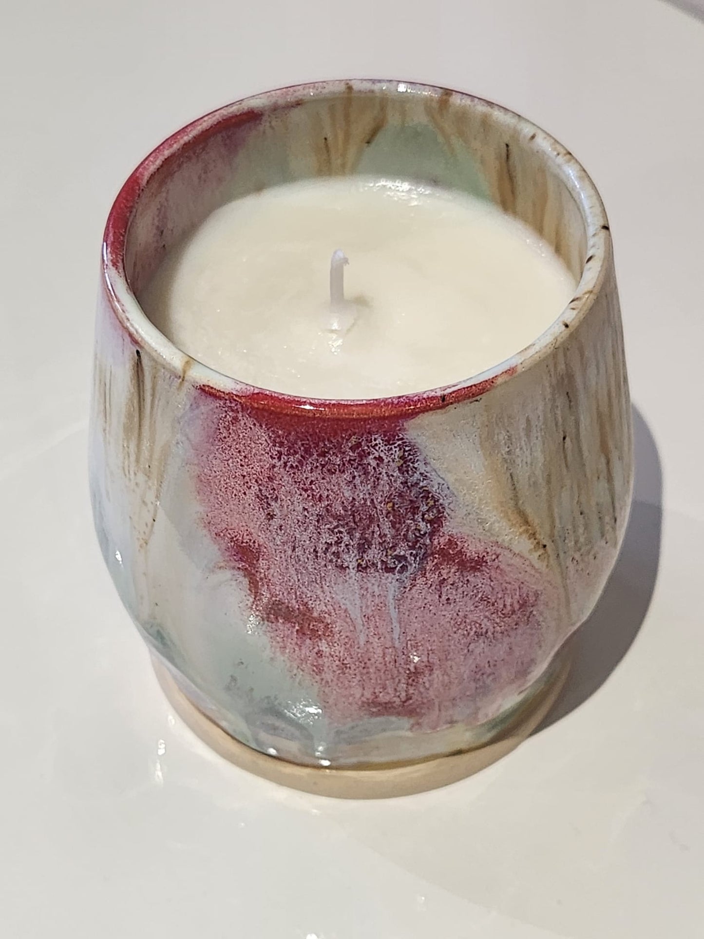 Running Colours Glaze, Fresh Linen Scented Candle